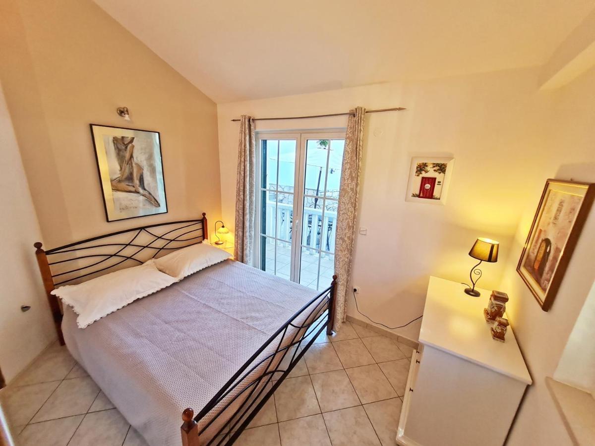 Apartment Ivana Borak Omis Exterior photo